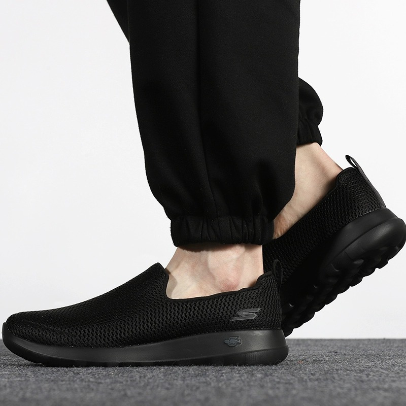 Skechers/斯凯奇男鞋新款轻质一脚穿健步鞋透气运动休闲鞋54600-BBK ZP