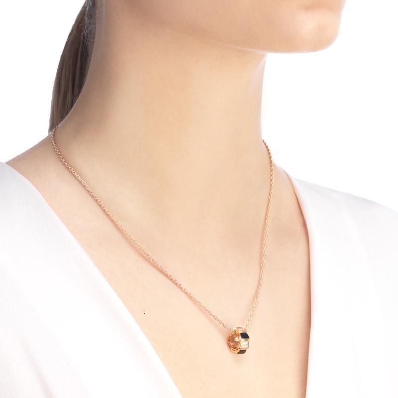 bvlgari宝格丽经典款黑玛瑙18k金玫瑰金带钻蛇形项链356554