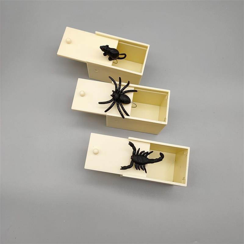 整蛊道具吓一跳蜘蛛木盒玩具恐怖整人恶搞东西愚人节礼物白盒蝎子