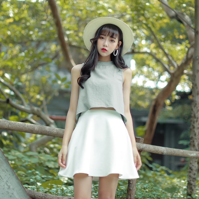 小心机漏腰连衣裙女装套装夏季韩版潮学生学院bf风裙子露脐两件套