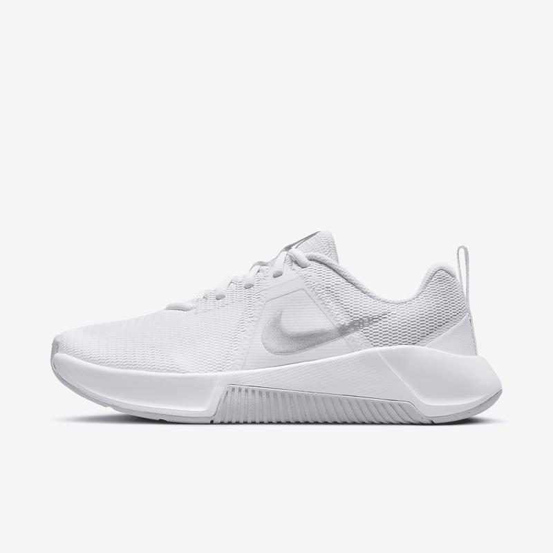 耐克(NIKE)女款综合训练鞋稳定平底设计适合室内健身舒适透气运动 White/Photon_Dust/Metallic_Pla 42