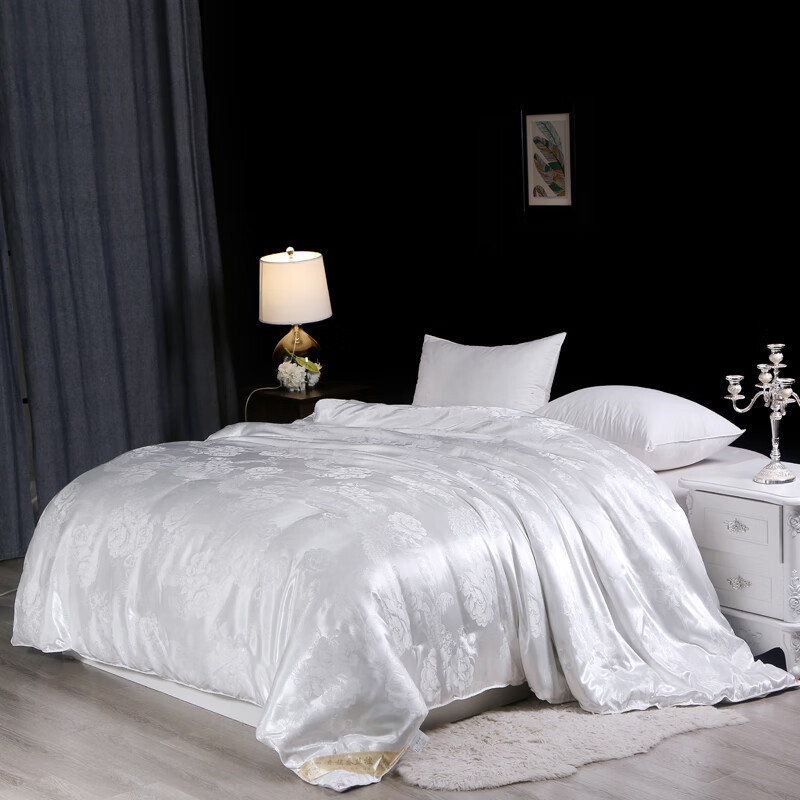 啄木鸟(ZMNXG)贡缎蚕丝棉被贡缎提花(填充蚕丝棉)