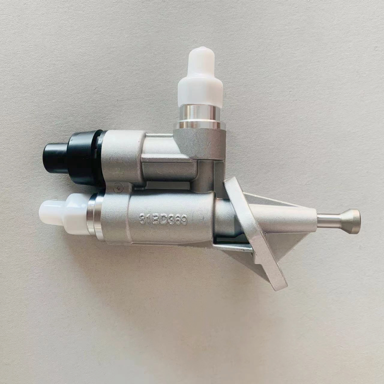 东风康明斯输油泵 C4937767 适用东风康明斯6BT5.9发动机