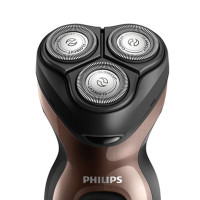 飞利浦（PHILIPS） YQ6188/16 电动剃须刀 三刀头 可旋转刮胡刀 充电式刀头水洗