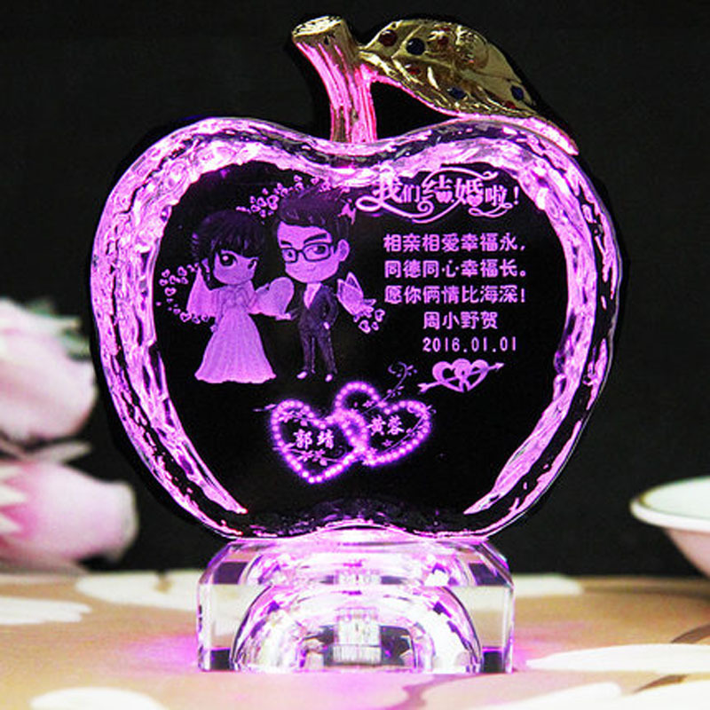 时尚结婚礼物送闺蜜朋友新婚礼生日礼品女生水晶苹果刻字摆件送女朋友七夕情人节礼物