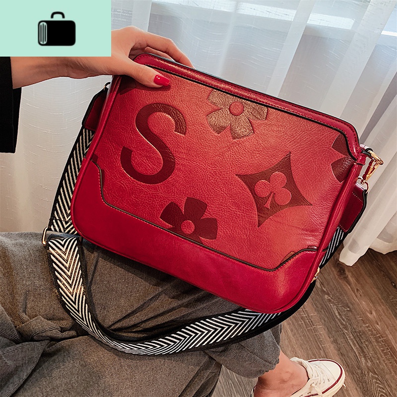 抖音假人包周：流量泡沫下的虚假繁荣与行业困境深度解析-初仟社区