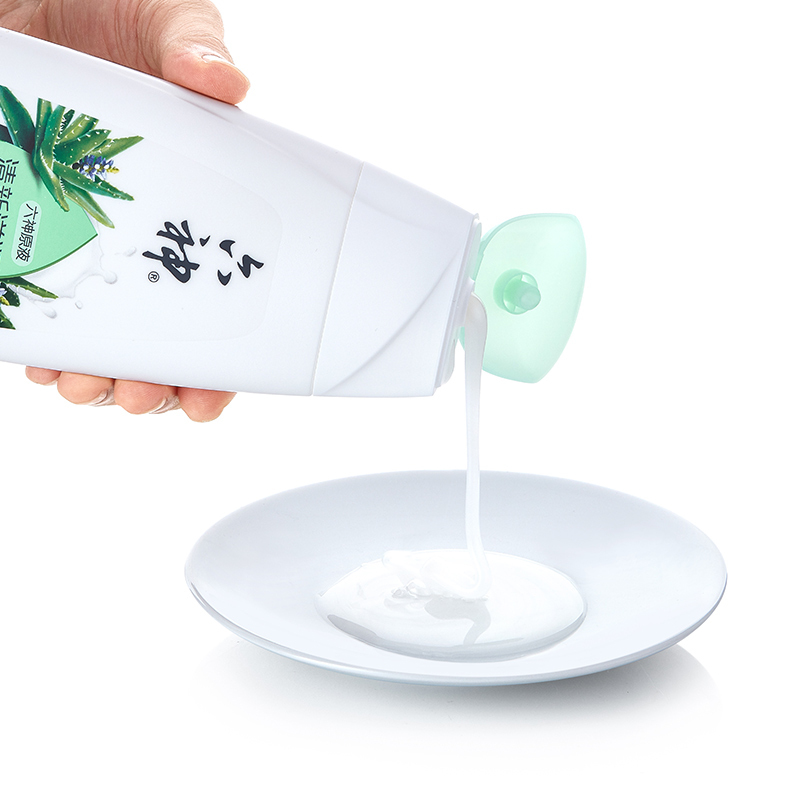 六神清新滋润沐浴露450ml(男士女士沐浴液 沐浴乳 保湿滋润 芦荟精华多重呵护)