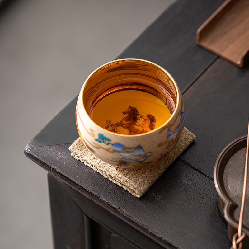 苏氏陶瓷(SUSHI CERAMICS)鎏金八骏主人杯品茗杯个人功夫茶杯陈国再老师作品高清大图