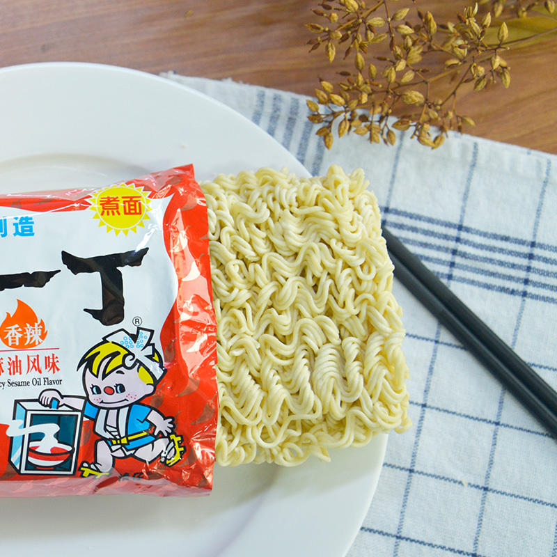 中国香港出前一丁方便面 香辣麻油味100g 方便速食泡面拉面办公室 熬夜