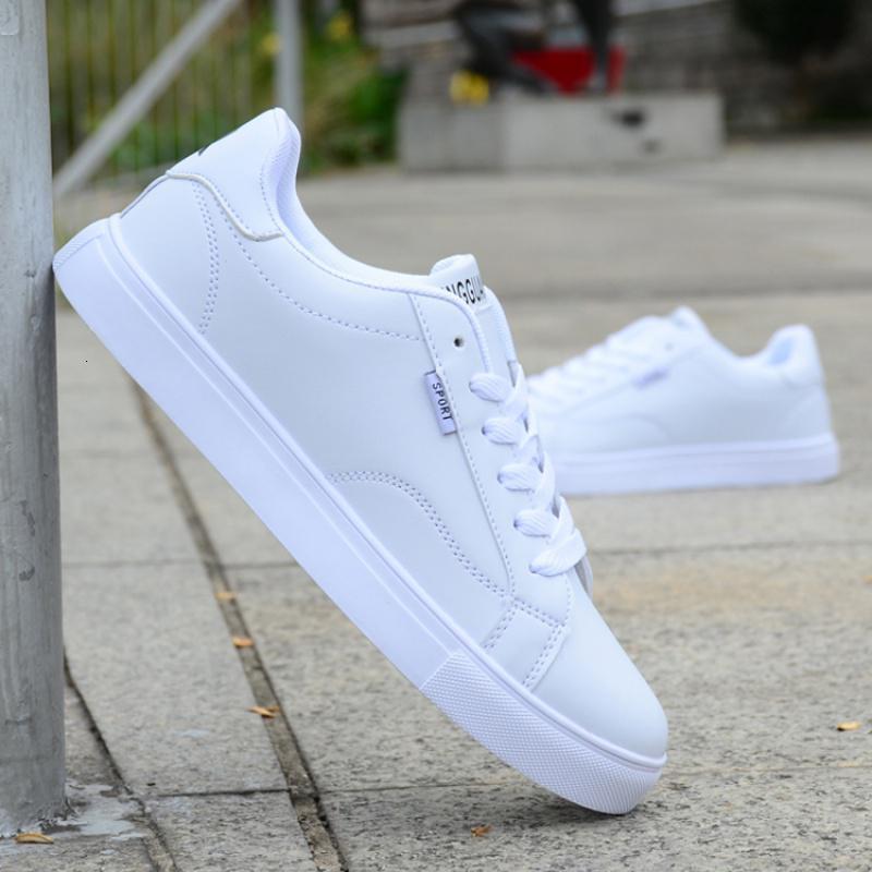 骆驼潮秋季新款透气白鞋子男韩版布鞋男士板鞋休闲鞋小白鞋男中学生男