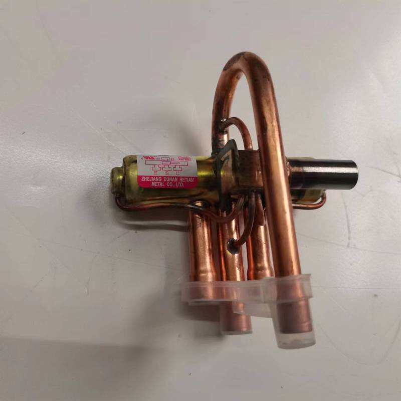 帮客材配全新原装150A空气能热水器75/210A 盾安四通阀 DSF-4-R410A 通用 三花 SHF-4H-高清大图