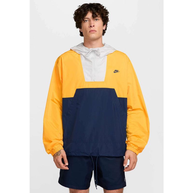 Nike男士夏季运动夹克轻便透气时尚黑白拼接外套高清大图