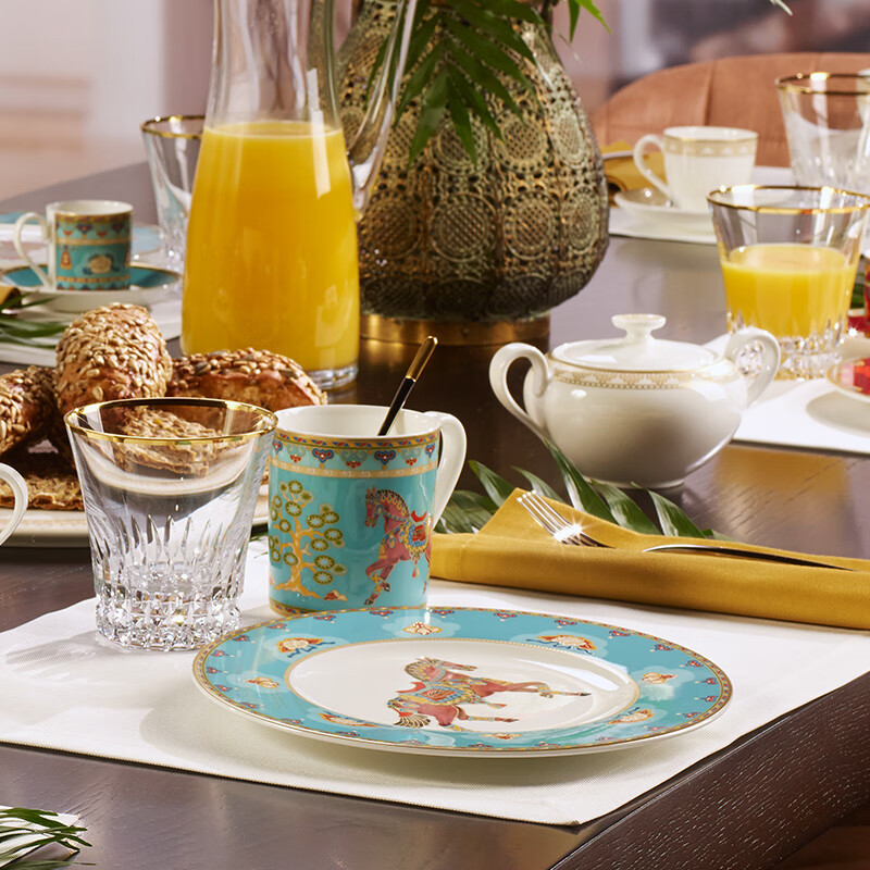 唯宝(Villeroy&Boch) 奢华中东描金骨瓷 骏马马克杯