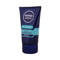 妮维雅(NIVEA)男士控油劲爽洁面乳100g 控油平衡 保湿补水 (新老包装随机发)男士洗面奶 男士洁面