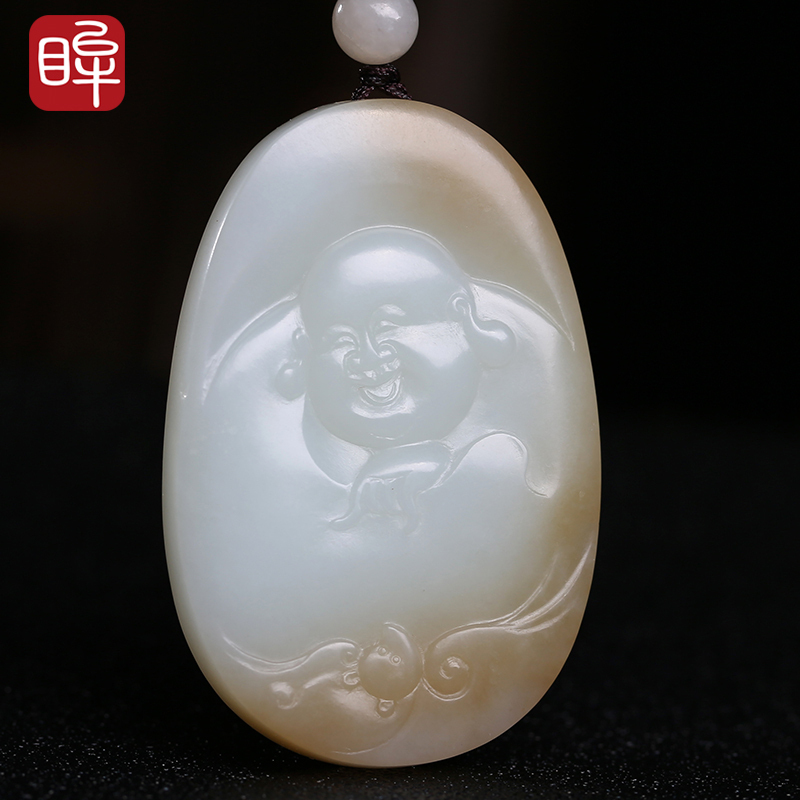 下架印象眸和田玉佛公吊坠糖玉弥勒佛玉石孤品挂件玉雕大师梁飞雄工作