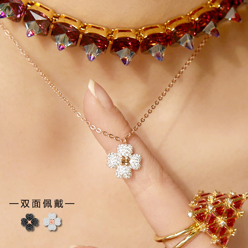 施华洛世奇(SWAROVSKI) 两面戴玫瑰金色链黑色白色双面双色四叶草项链5420246高清大图