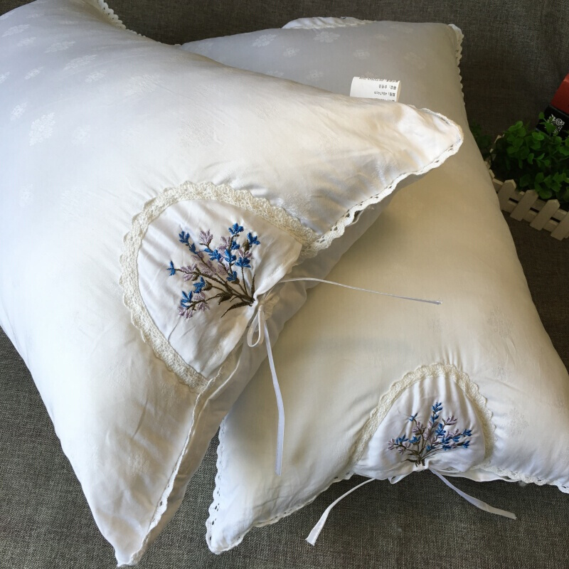 绣花枕头枕芯护颈枕颈椎枕羽丝绒五星级酒店一对视频