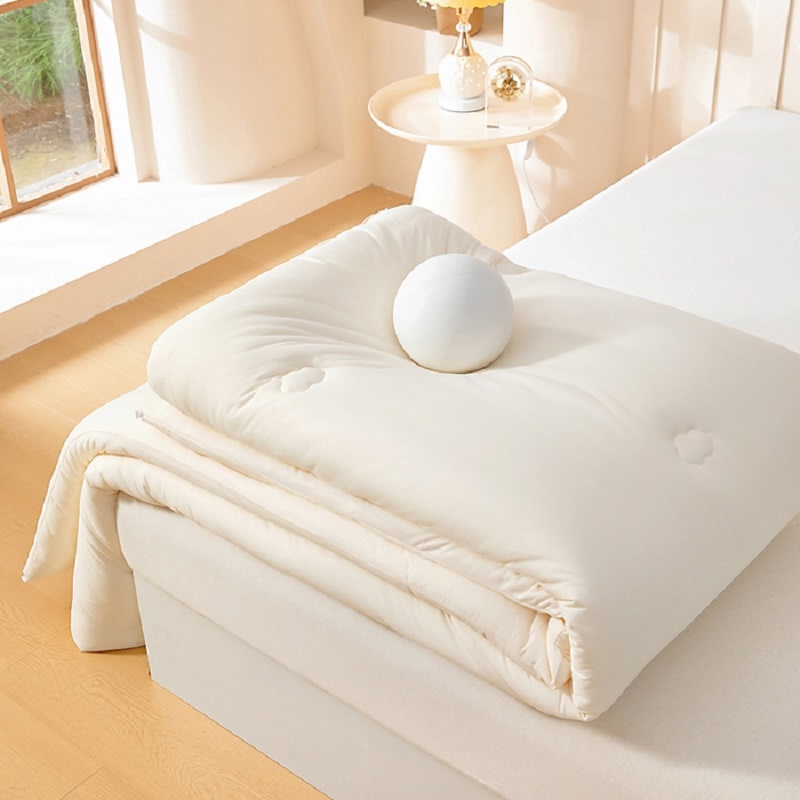 雅鹿婴儿绒柔糯亲肤被-奶白高清大图