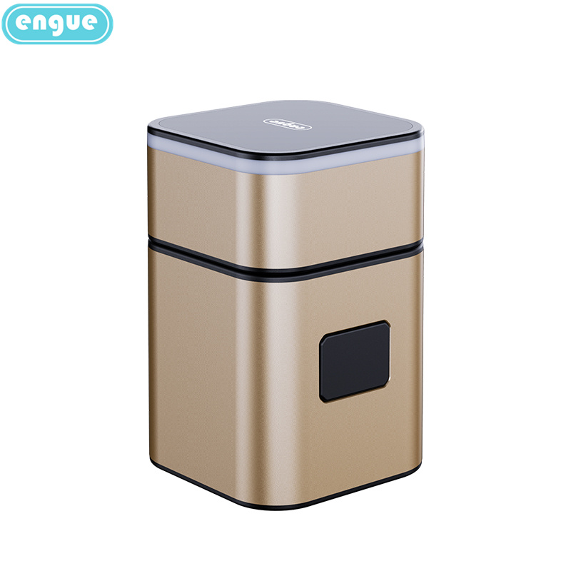 engue恩谷 劲量3.4A双USB+Type-c全球转换插头EG-701金色高清大图