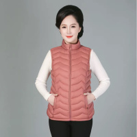 迪鲁奥（DILUAO)波司登旗下中老年女羽绒马甲秋冬新款妈妈装大码女士坎肩冬季保暖棉袄外套 5xl（150-180斤） 藕粉