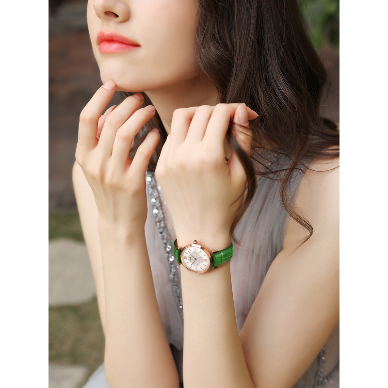 瑞士爱沃驰I&W CARNIVAL手表石英表 女款镶钻奢华幸运草女表纤薄女士腕表防水时尚红绿蓝色表带个性选择567L