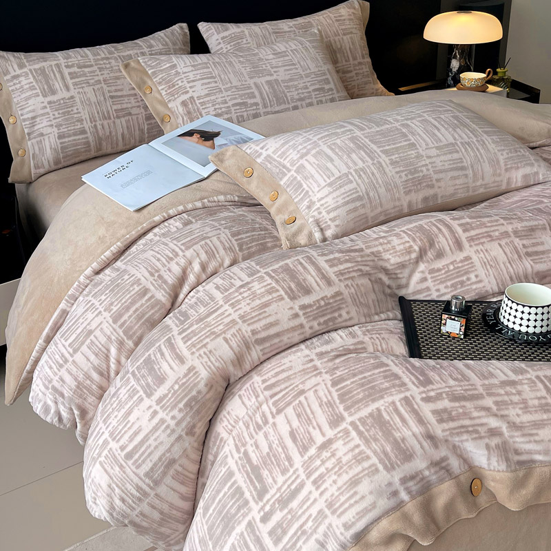 雅鹿立体雕花牛奶绒纽扣款四件套高清大图