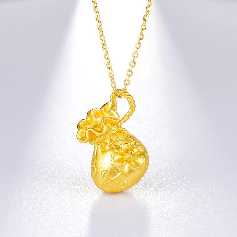 周六福珠宝3d硬金黄金吊坠女士款足金福袋压花挂坠定价ad041559