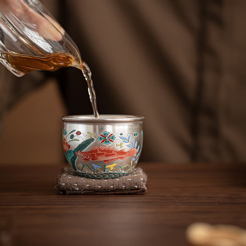 苏氏陶瓷(SUSHI CERAMICS) 鎏银鱼藻纹主人杯 茶杯礼盒 130ml (单位:个)高清大图