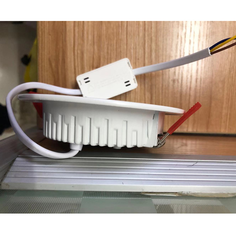 iDiskk LED嵌入式筒灯 10W 白光 型号DB-350B