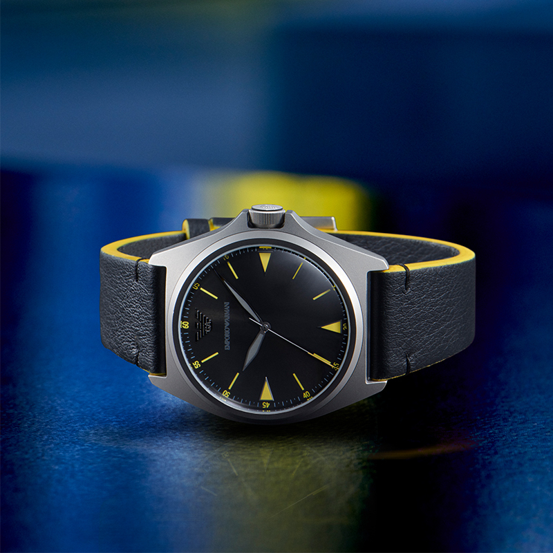 阿玛尼(EMPORIO.ARMANI)手表 休闲时尚商务石英表男士手表 新上市 皮带 AR11330
