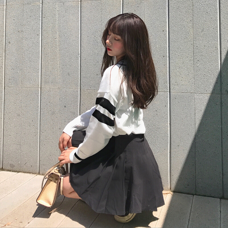 秋冬毛衣女新款韩版学生宽松条纹V领针织衫套头长袖打底衫潮