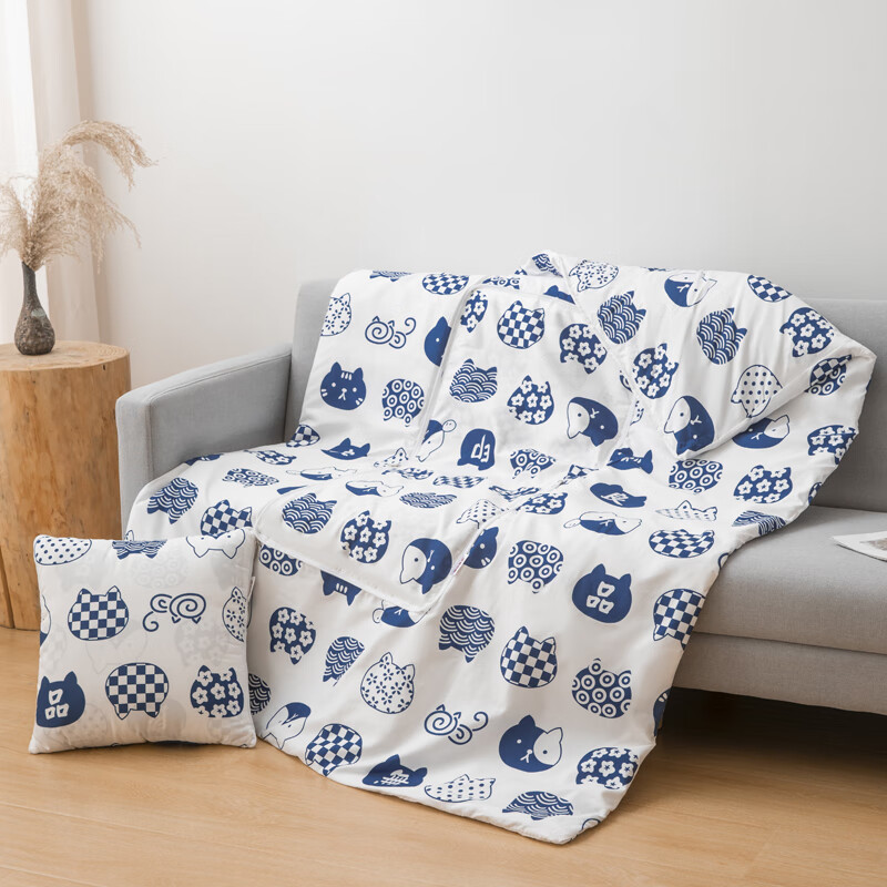 無印良品 招财猫抱枕被 MJ-Q2023-307 合起-40*40cm打开-110*150cm