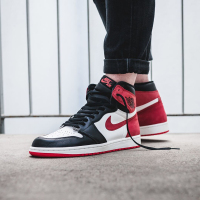 耐克 Nike Air Jordan AJ1 aj1 乔1 黑红脚趾禁穿年度新秀陈冠希联名丝绸男士休闲运动高帮篮球鞋