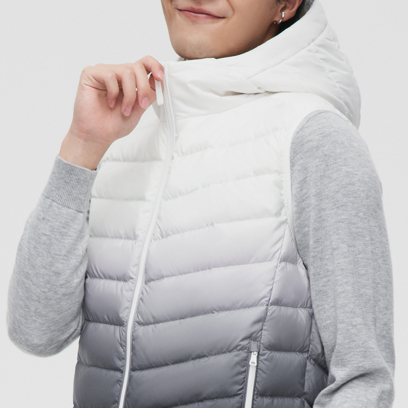 波司登21新款男羽绒马甲轻薄款羽绒外穿马夹背心潮流连帽情侣款冬