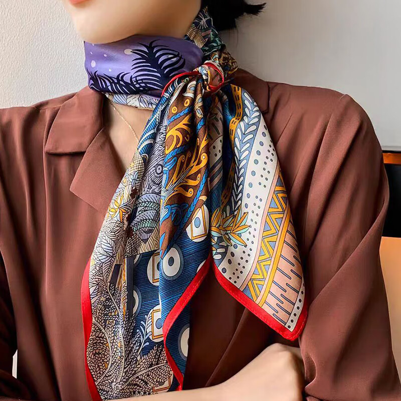 丝语棠 毕加索涂鸦二件套 款式随机 (1.桑蚕丝丝巾*1;2.毕加索指甲剪7件套装*1)高清大图