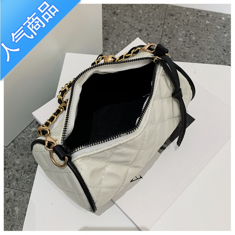 封后2021秋新款水桶链条包金珠枕头圆筒包斑马纹帆布包包女单肩斜挎包手提包