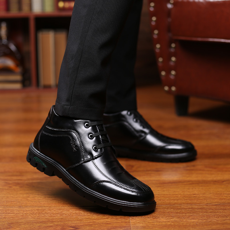 凡世界秋冬新款男士加绒保暖商务休闲皮鞋时尚真皮正装鞋舒适高帮休闲