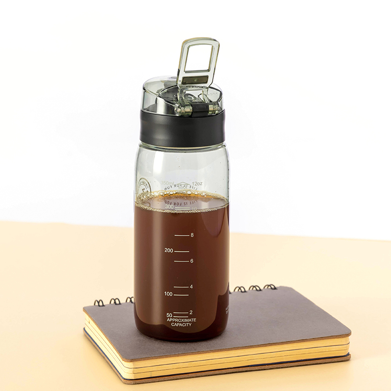 名创优品 (miniso) 弹盖Tritan随身水杯简约运动直饮水杯学生喝水杯茶具(灰色)