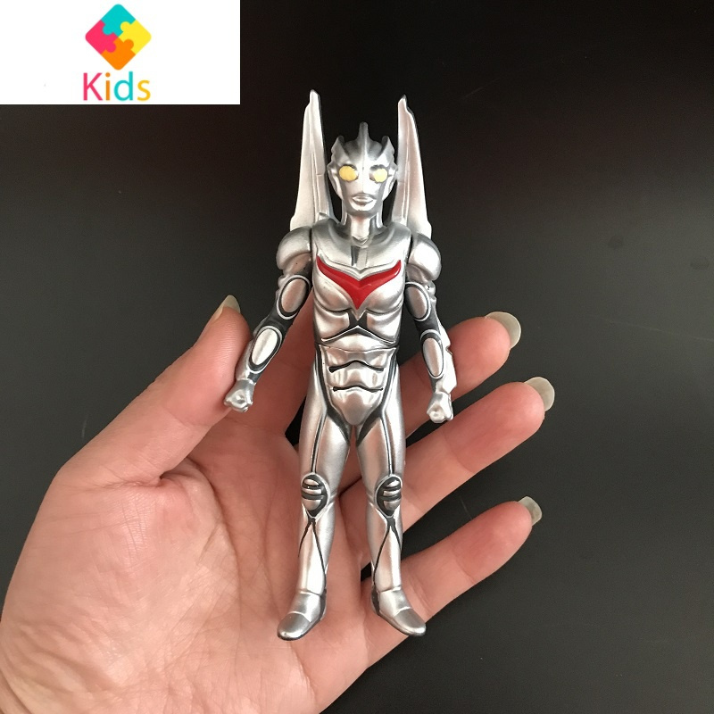 奥特曼软胶可动人偶手办模型卡片儿童玩具超人娃娃公仔英雄真智力银色