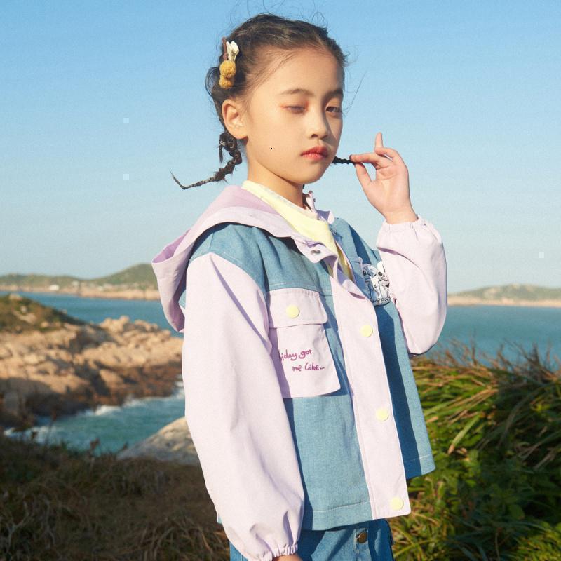 [1件5折价:142.5]moomoo童装女童外套春秋新款史迪奇印花梭织连帽上衣