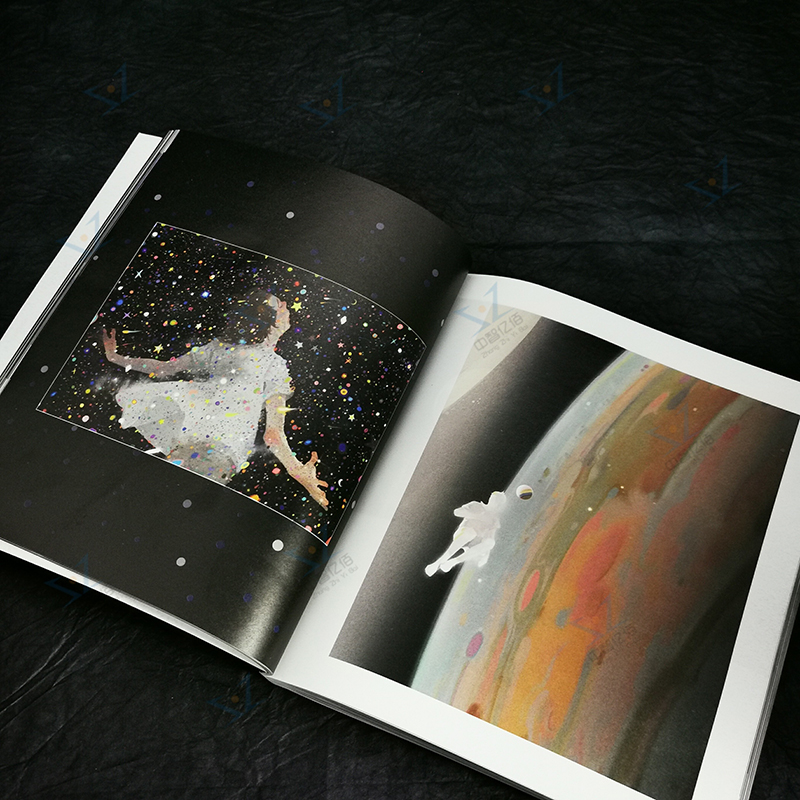 [正版]银河乐园 咸鱼中下游首本插画作品集 宇宙治愈插画集 艺术绘画书籍 绘本绘画技法高清大图