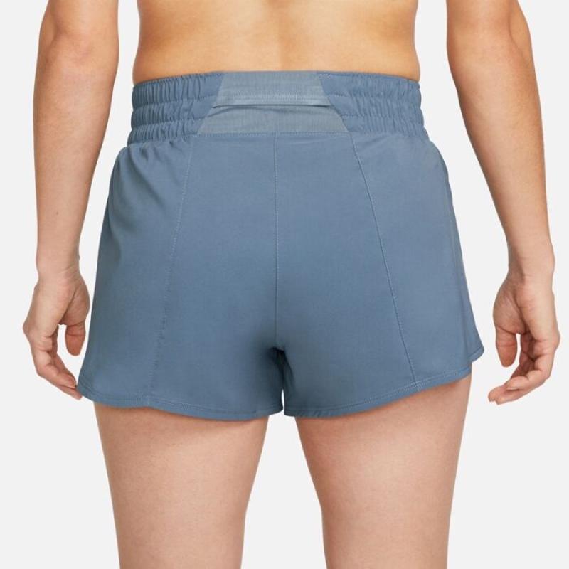 Nike/耐克女士运动透气速干中长裤跑步训练户外休闲短裤高清大图