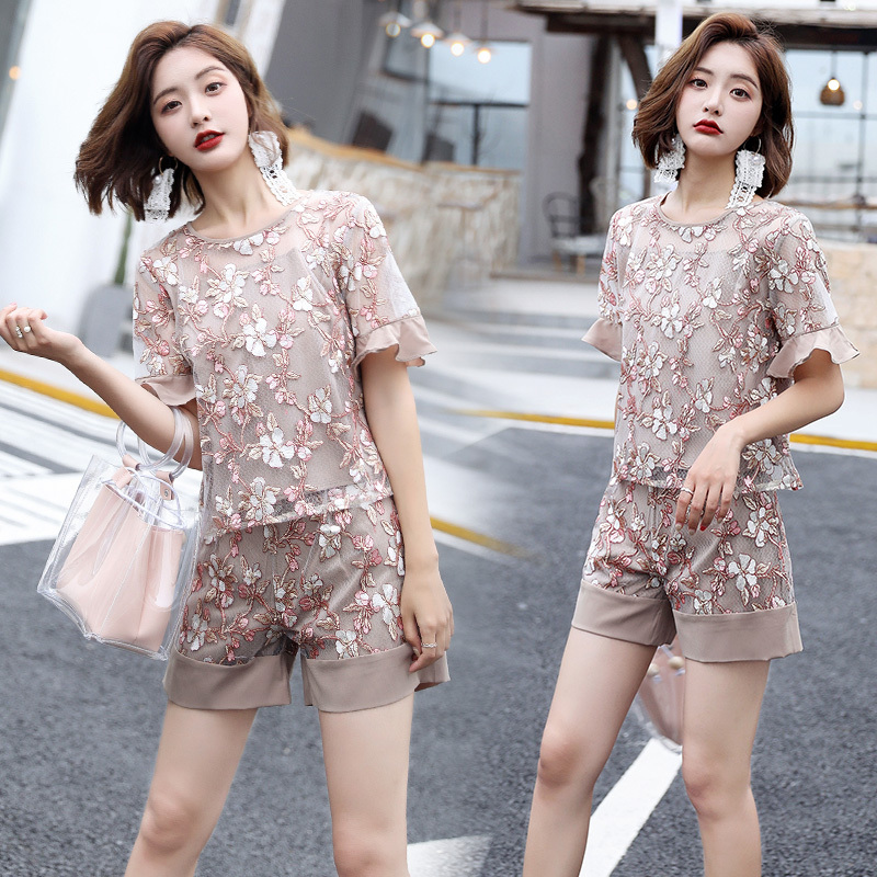 女士夏款新品时尚小香风短裤高腰套装荷叶短袖上衣刺绣拼接蕾丝