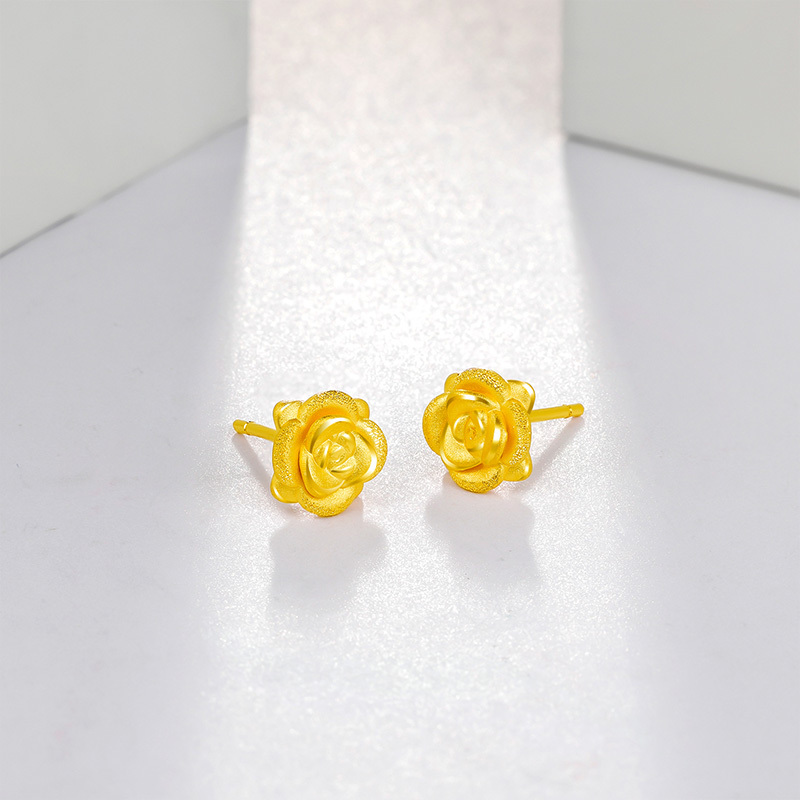 周六福zhouliufu珠宝3d硬金女款玫瑰花足金耳环黄金耳钉定价ad090254