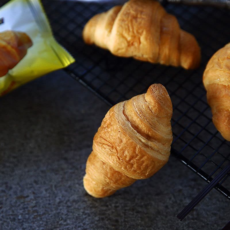 达利园 牛角包牛油味1000g/箱 装可颂面包早餐点心零食礼盒图片