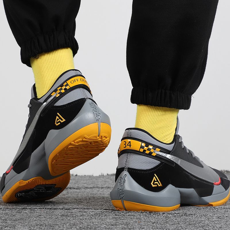 nike耐克男鞋时尚潮流zoom字母哥2代气垫实战篮球鞋ck5825006c