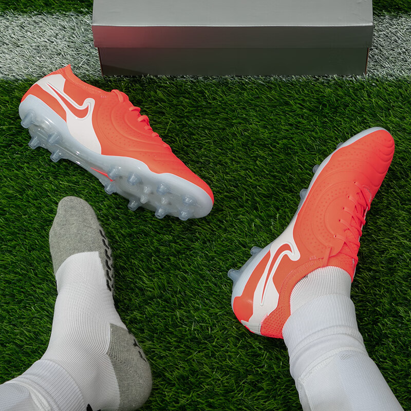 耐克（NIKE）男鞋足球鞋春季新款LEGEND 10运动鞋AG钉鞋人草实战训练鞋高清大图