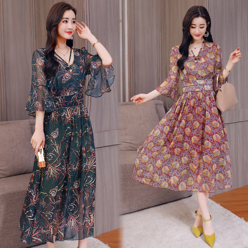 长款雪纺连衣裙女夏装女士新品时尚长裙V领修身收腰显瘦碎花裙子