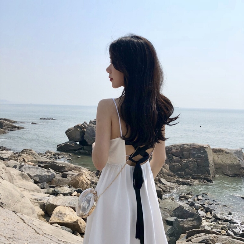 夏季韩版时尚中长款气质V领花瓣带绑带露背连衣裙女