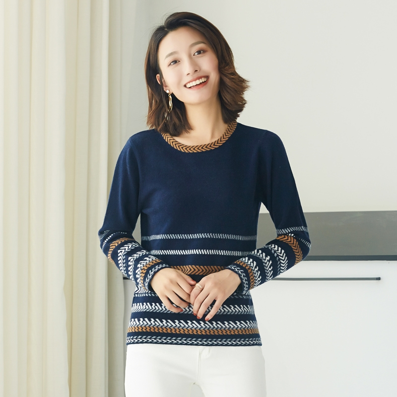 2018新款圆领纯羊绒衫女撞色短款套头毛衣条纹拼色羊毛针织打